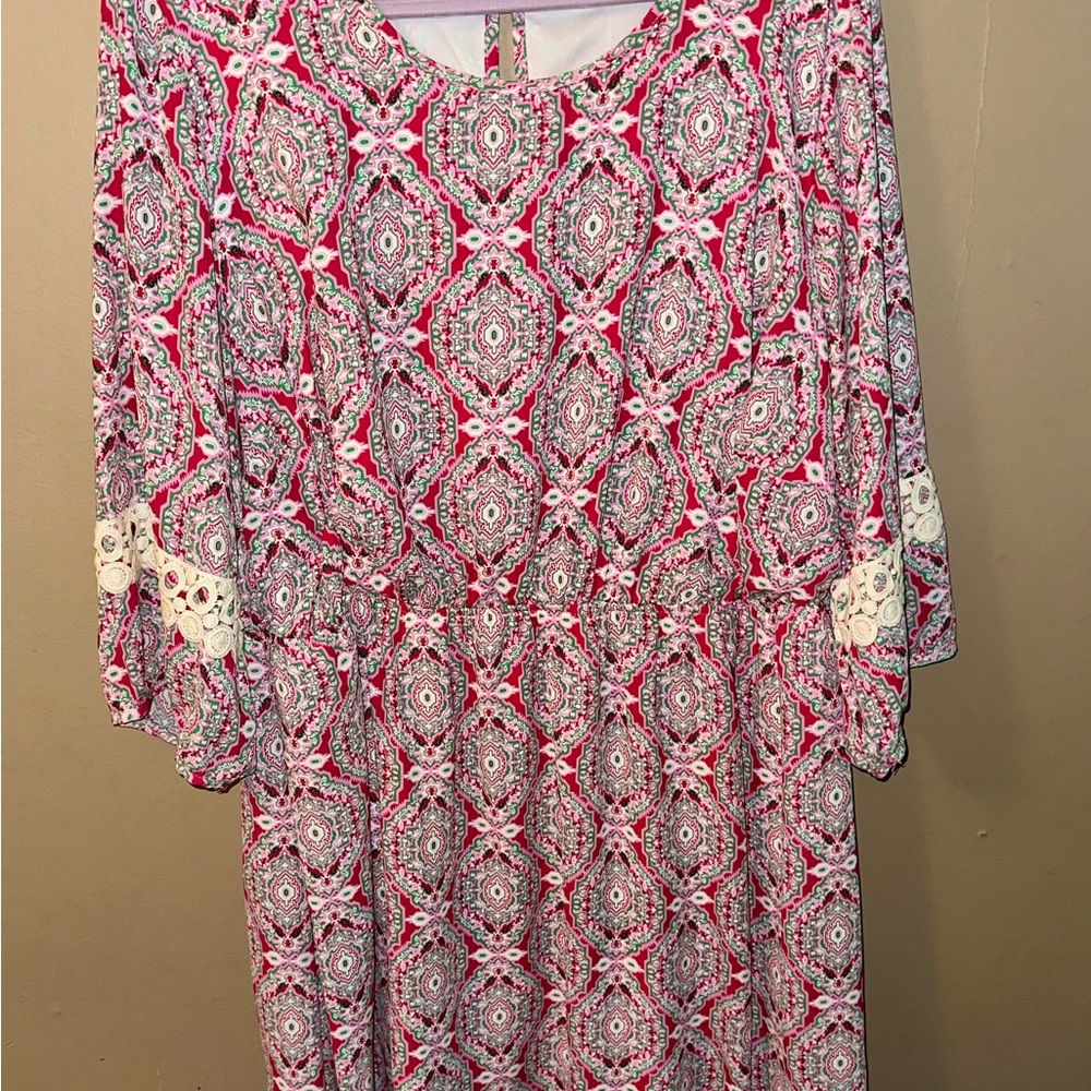 Peach Love California Pink and Green Geometric Dress